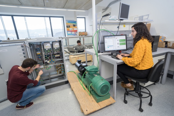 Grado en Ingeniería Electrónica Industrial y Automática